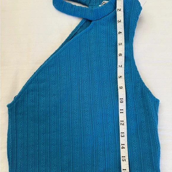 NWT Women ZARA Asymmetry CUT OUT CABLE KNIT CROP TOP Medium - Picture 4 of 6